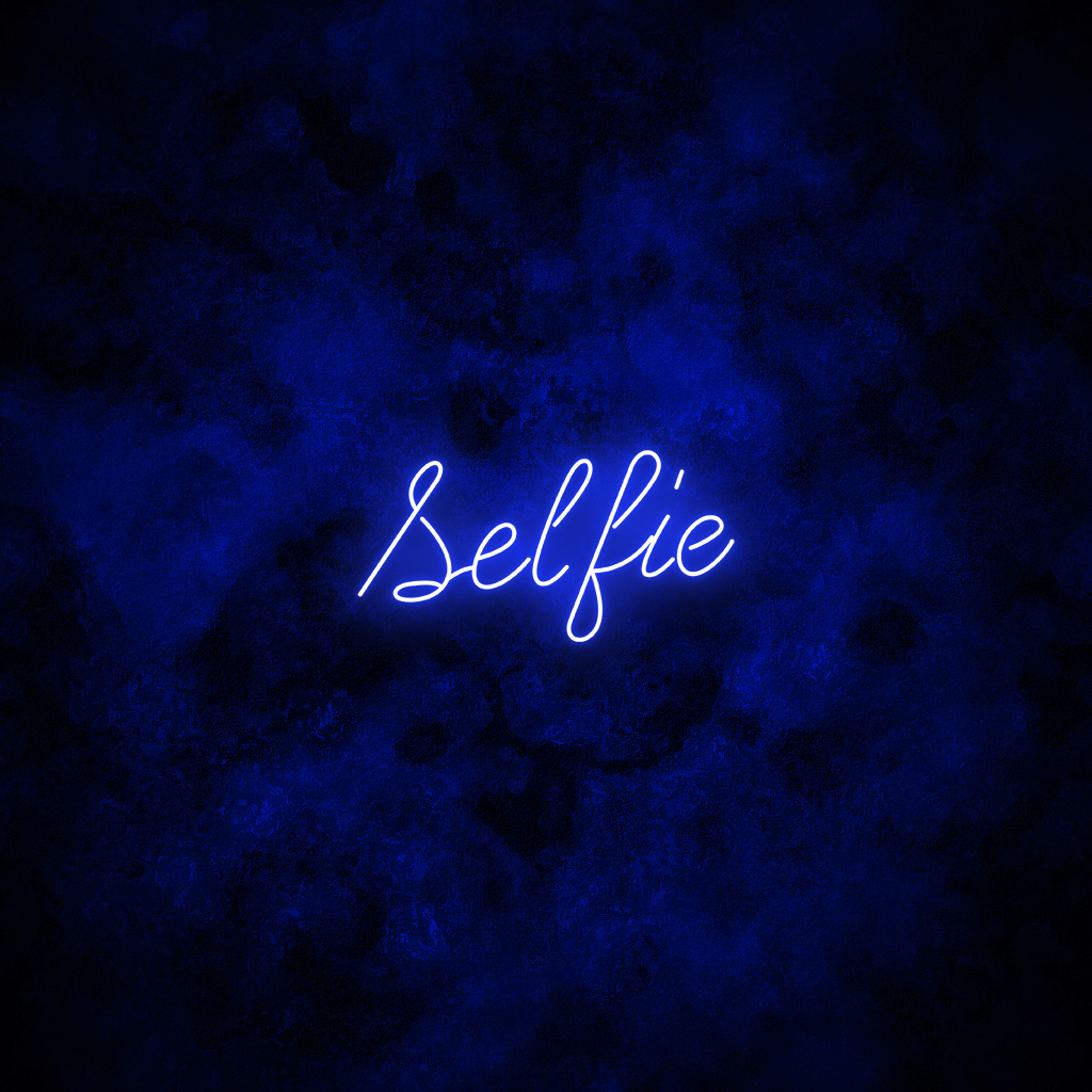 "Selfie" Neon Sign