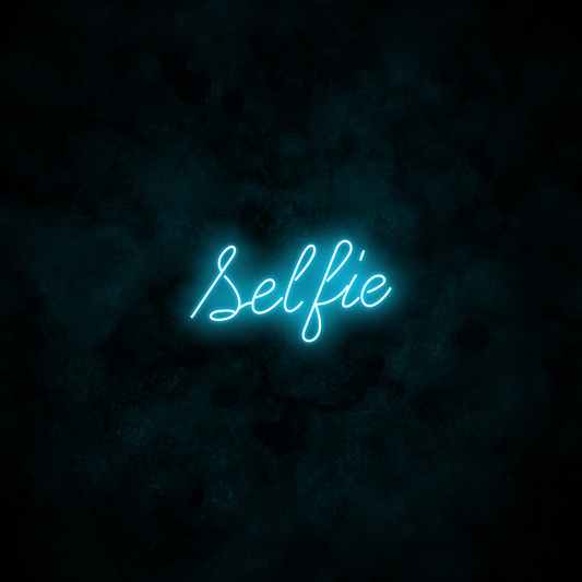 "Selfie" Neon Sign