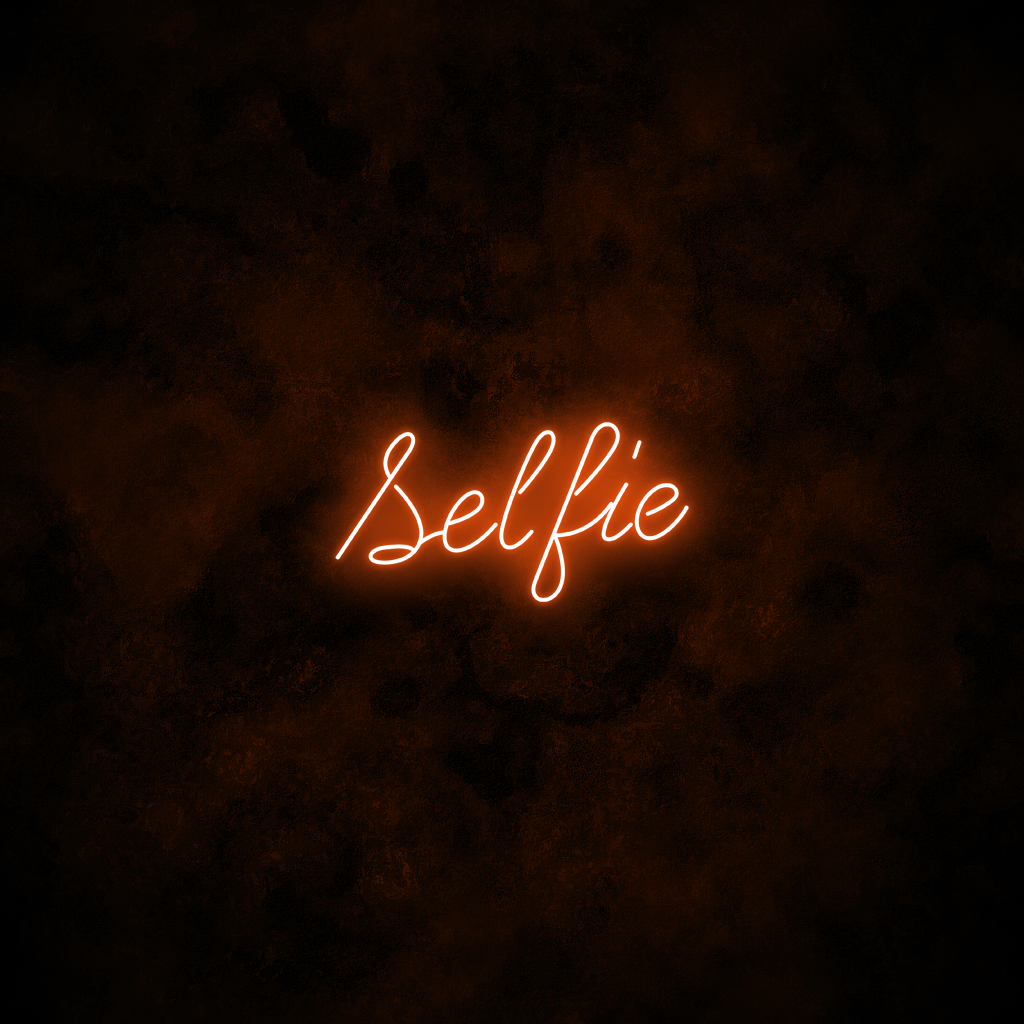 "Selfie" Neon Sign