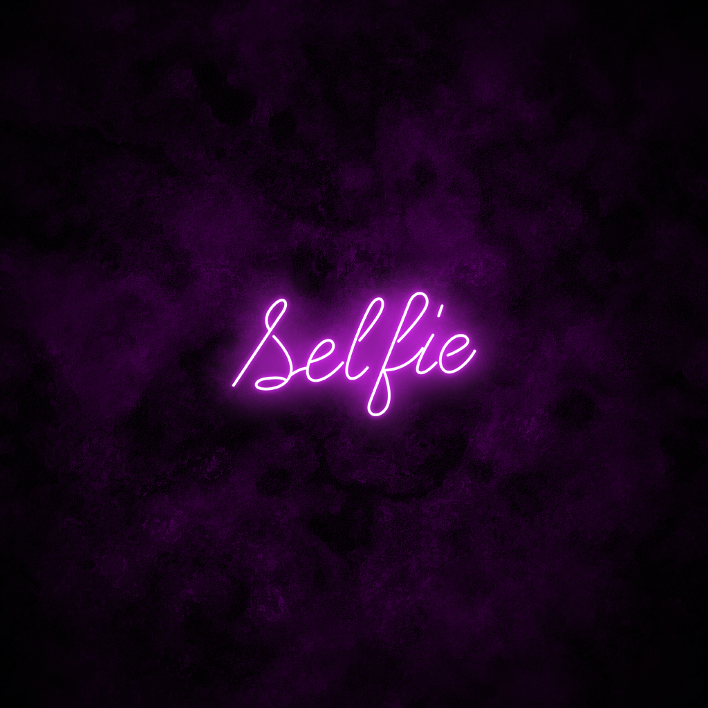"Selfie" Neon Sign