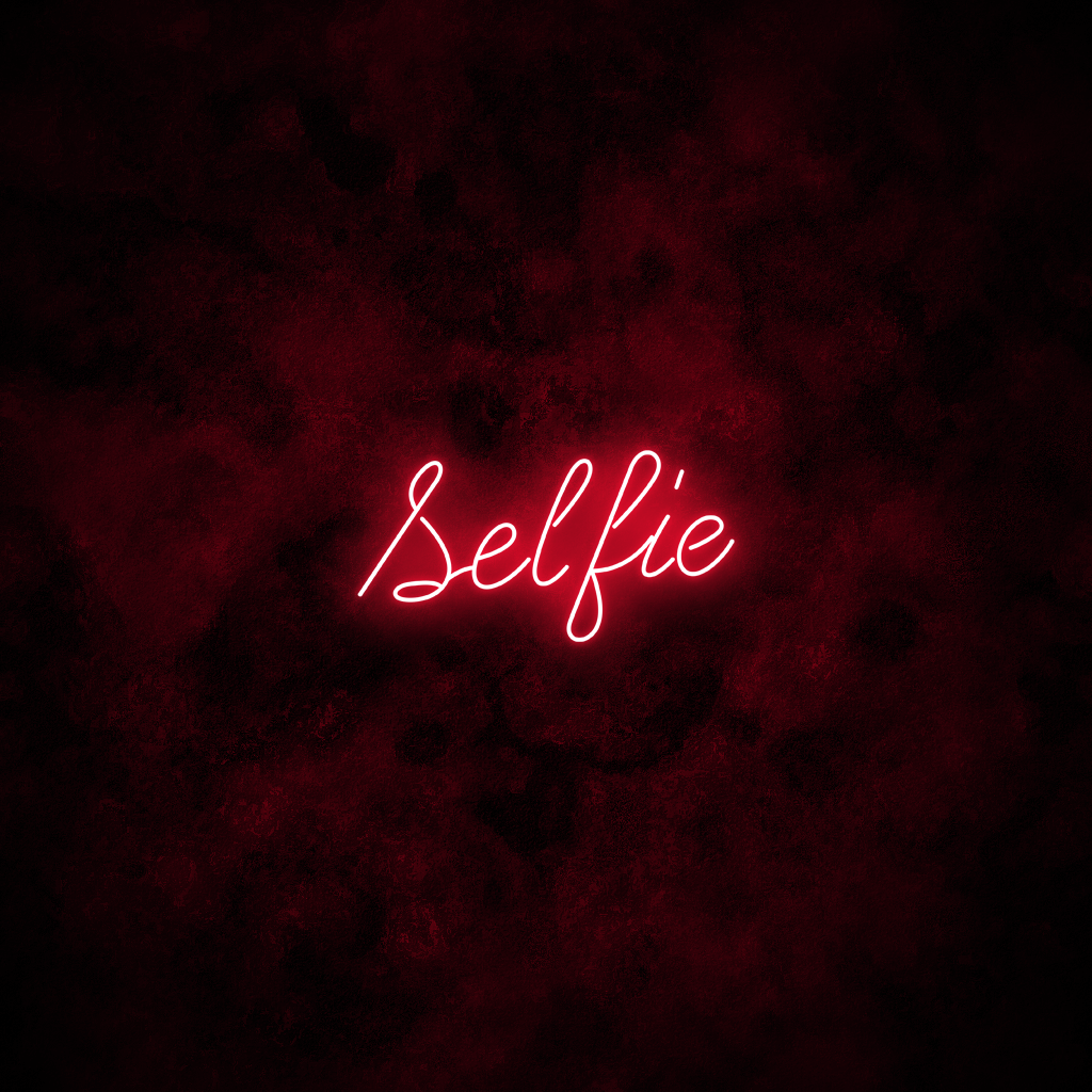 "Selfie" Neon Sign