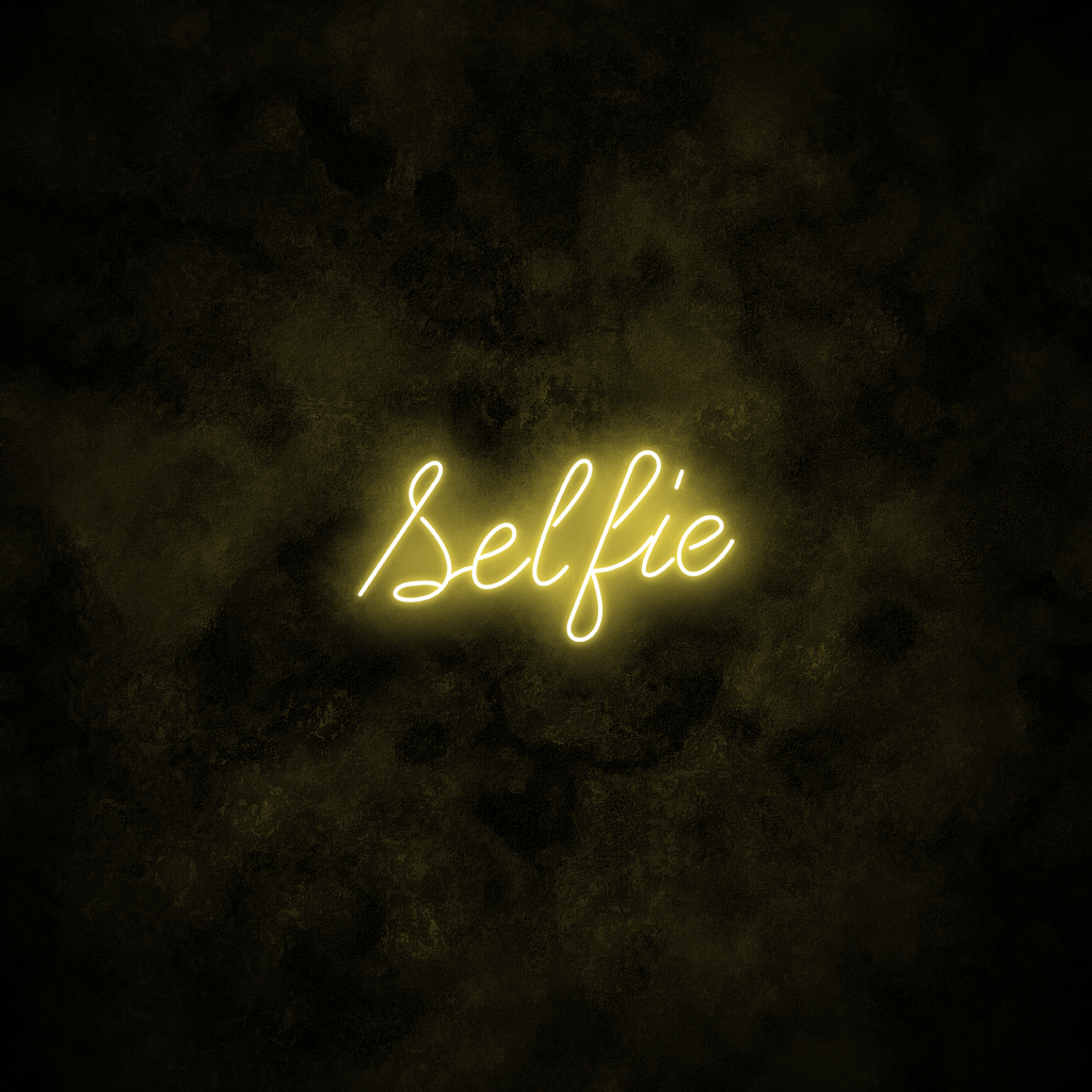 "Selfie" Neon Sign
